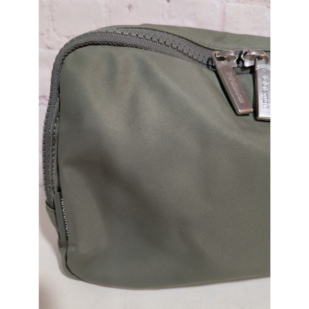 Lululemon 2L Everywhere Belt Bag Shiny Olive Army Green - Picture 2 of 12
